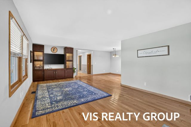 14943 Groenevelt Road, Spring Lake, MI 49456