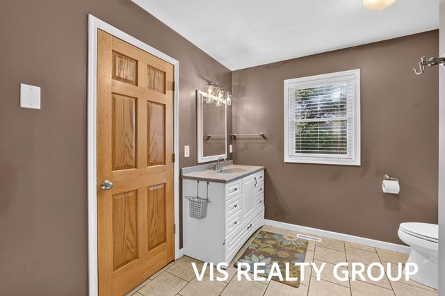 14943 Groenevelt Road, Spring Lake, MI 49456