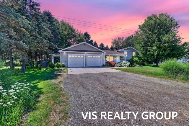 14943 Groenevelt Road, Spring Lake, MI 49456