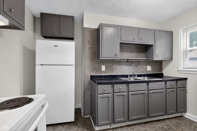 7350 E 46th Street, Indianapolis, IN 46226