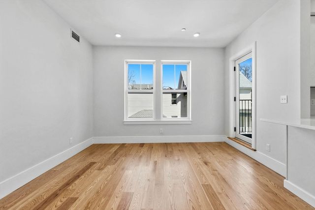 421 High St 203B, Medford, MA 02155