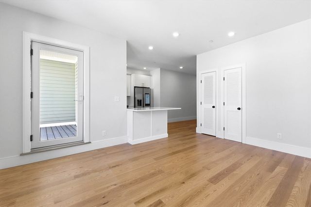 421 High St 203B, Medford, MA 02155