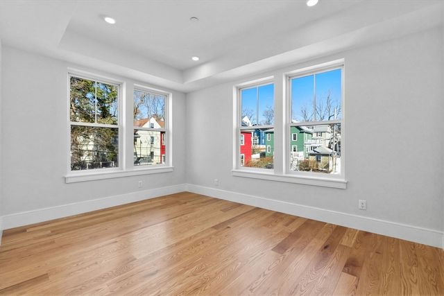 421 High St 203B, Medford, MA 02155