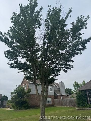 908 S Umbrella Circle, Broken Arrow, OK 74012