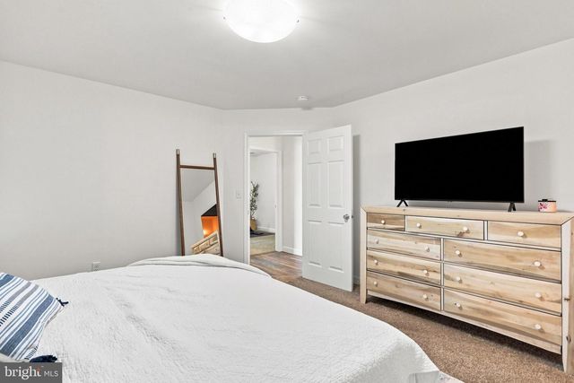 565 STOUFFER AVE, Chambersburg, PA 17201