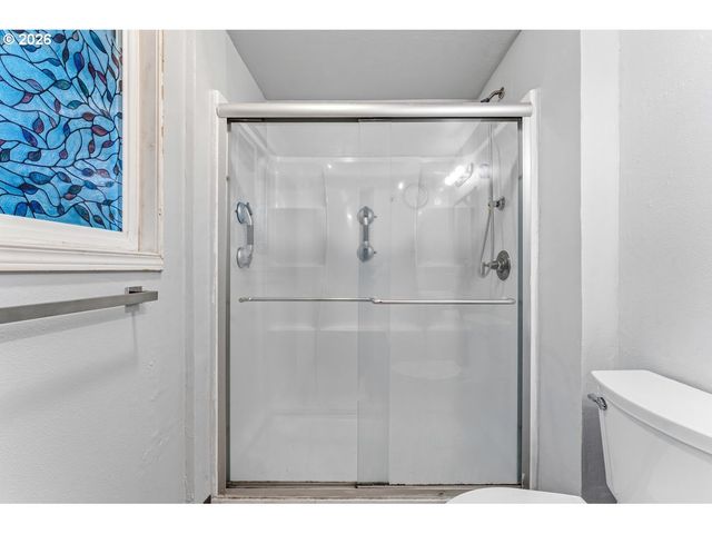 4264 Se CEDAR St, Hillsboro, OR 97123
