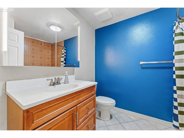 4264 Se CEDAR St, Hillsboro, OR 97123