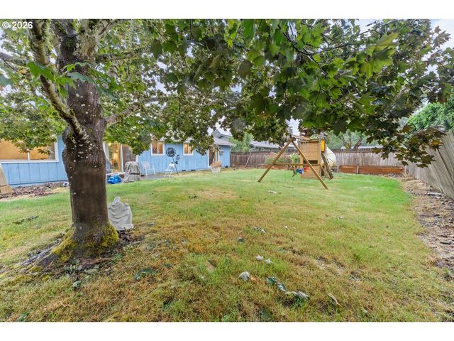 4264 Se CEDAR St, Hillsboro, OR 97123