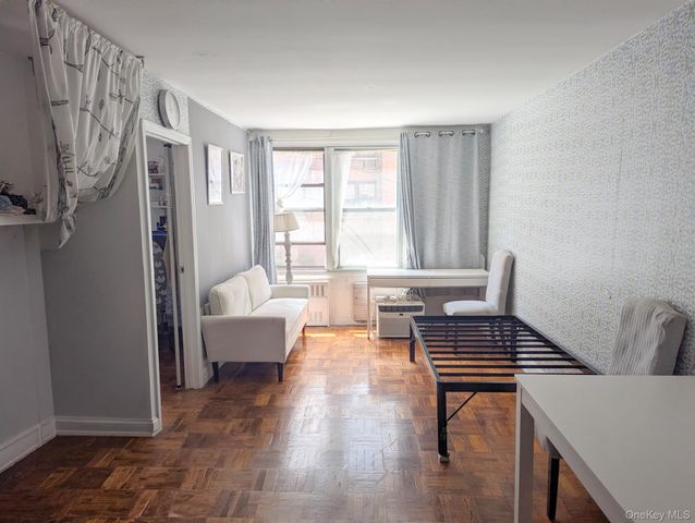 108-50 62nd Drive 1K, Forest Hills, NY 11375