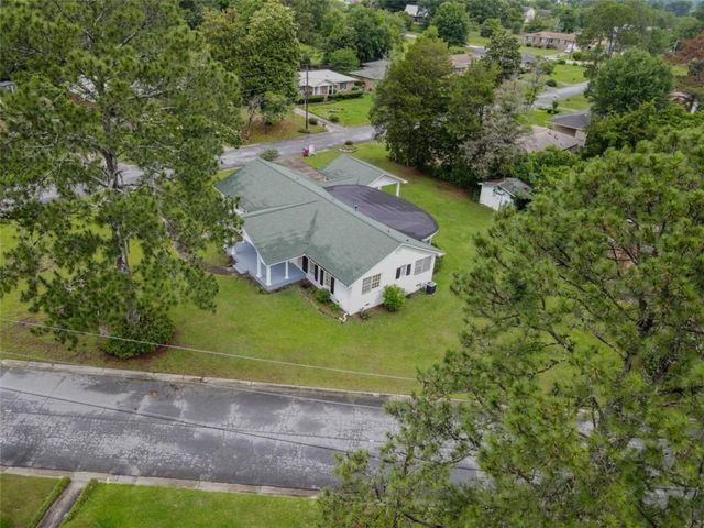 4962 John Kennedy Drive, Macon, GA 31204