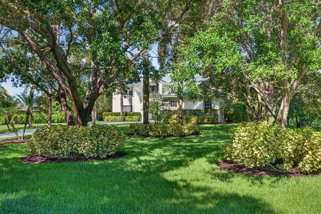 8346 Sawpine Road, Delray Beach, FL 33446