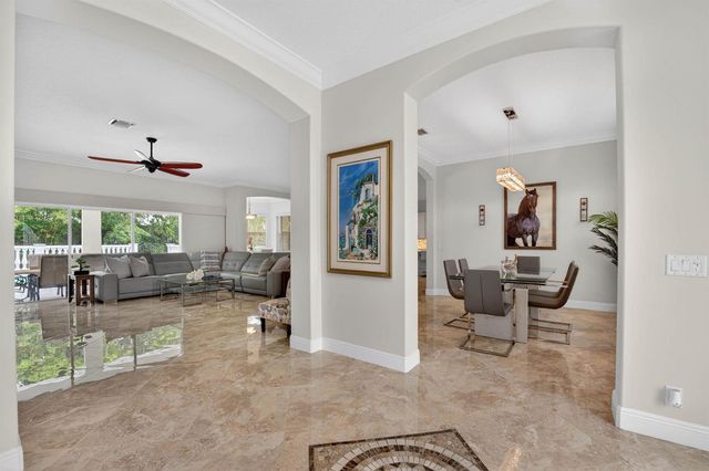 8346 Sawpine Road, Delray Beach, FL 33446