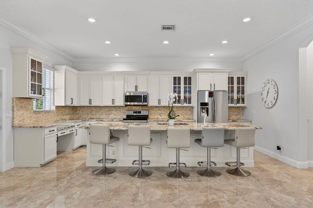 8346 Sawpine Road, Delray Beach, FL 33446