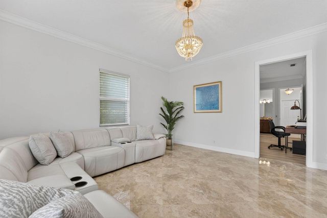 8346 Sawpine Road, Delray Beach, FL 33446
