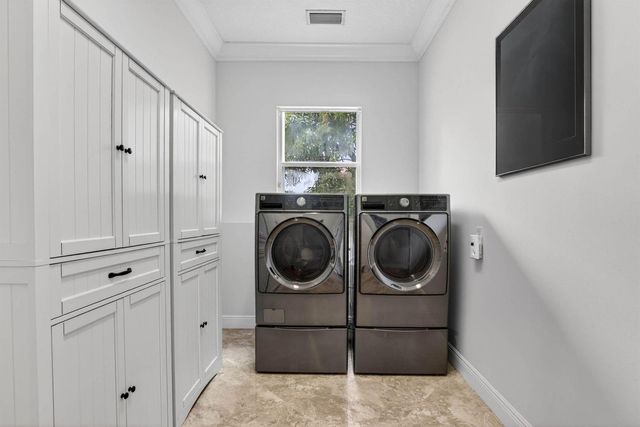 8346 Sawpine Road, Delray Beach, FL 33446