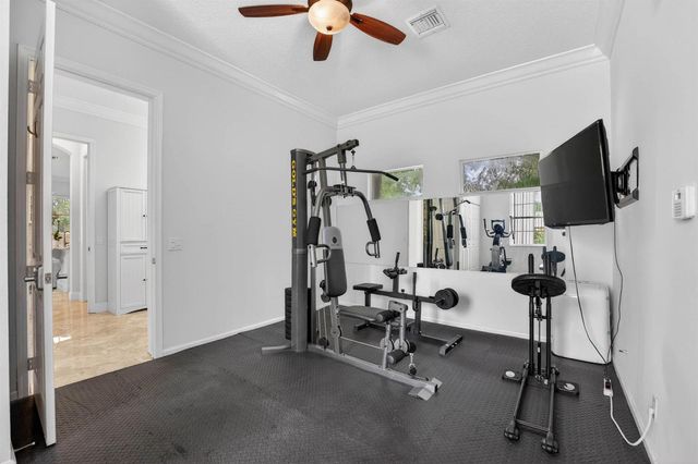 8346 Sawpine Road, Delray Beach, FL 33446