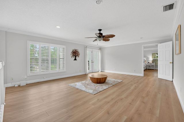8346 Sawpine Road, Delray Beach, FL 33446