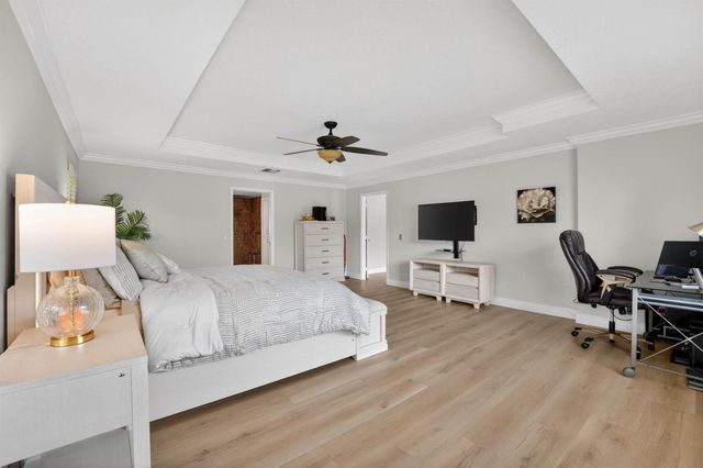 8346 Sawpine Road, Delray Beach, FL 33446