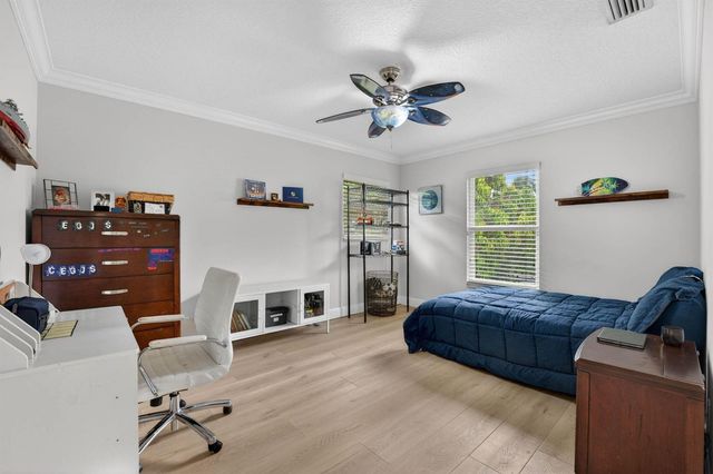 8346 Sawpine Road, Delray Beach, FL 33446