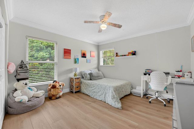 8346 Sawpine Road, Delray Beach, FL 33446