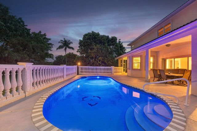 8346 Sawpine Road, Delray Beach, FL 33446