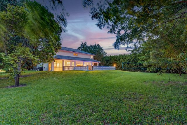 8346 Sawpine Road, Delray Beach, FL 33446