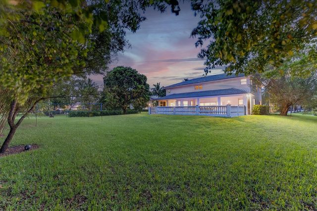 8346 Sawpine Road, Delray Beach, FL 33446
