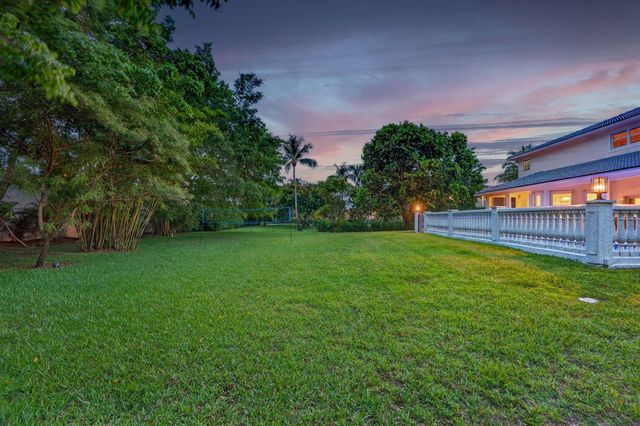 8346 Sawpine Road, Delray Beach, FL 33446
