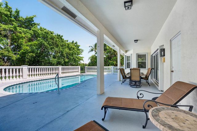 8346 Sawpine Road, Delray Beach, FL 33446