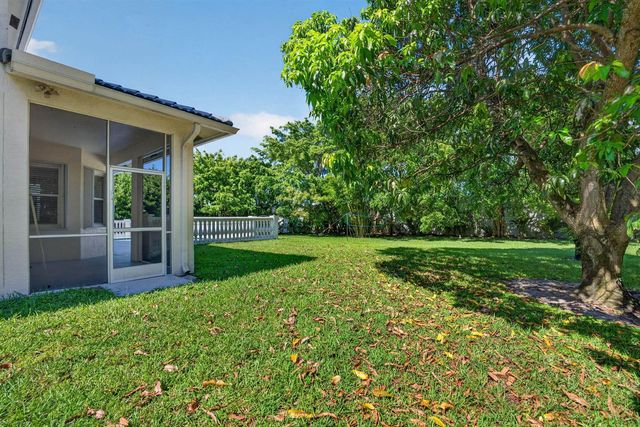 8346 Sawpine Road, Delray Beach, FL 33446