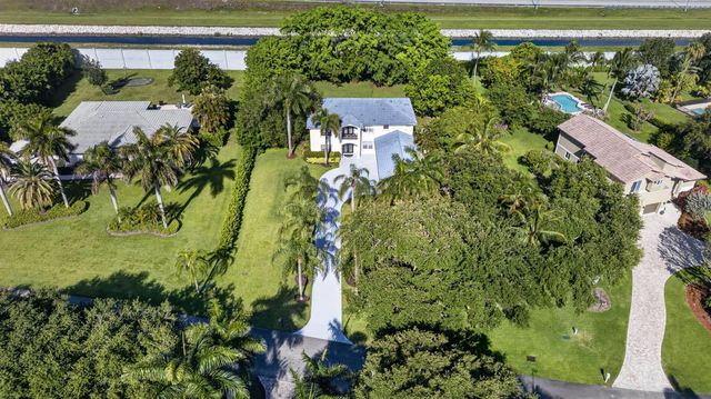 8346 Sawpine Road, Delray Beach, FL 33446