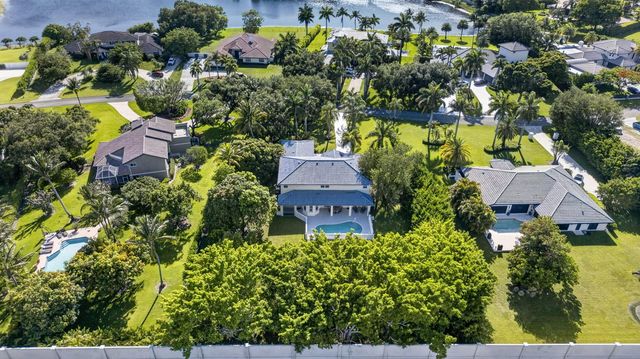 8346 Sawpine Road, Delray Beach, FL 33446