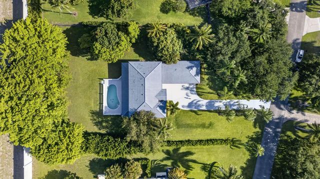 8346 Sawpine Road, Delray Beach, FL 33446