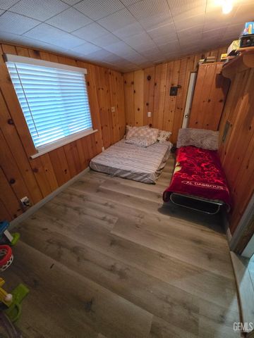 10638 Pine Drive, Wofford Heights, CA 93285