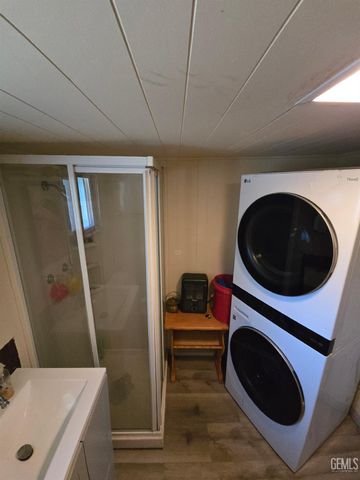 10638 Pine Drive, Wofford Heights, CA 93285