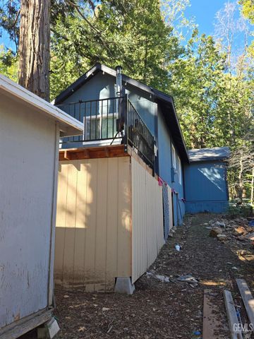 10638 Pine Drive, Wofford Heights, CA 93285