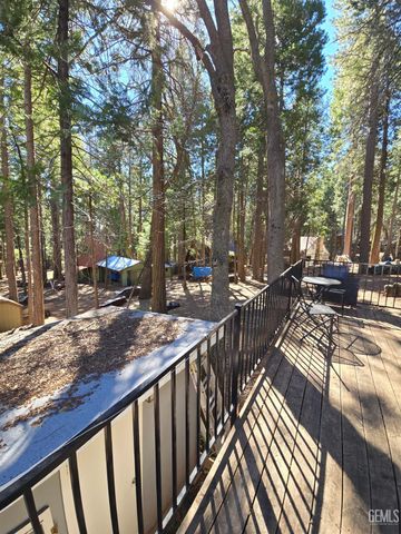 10638 Pine Drive, Wofford Heights, CA 93285