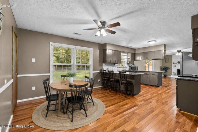 191 Briarway Dr, Mt Washington, KY 40047