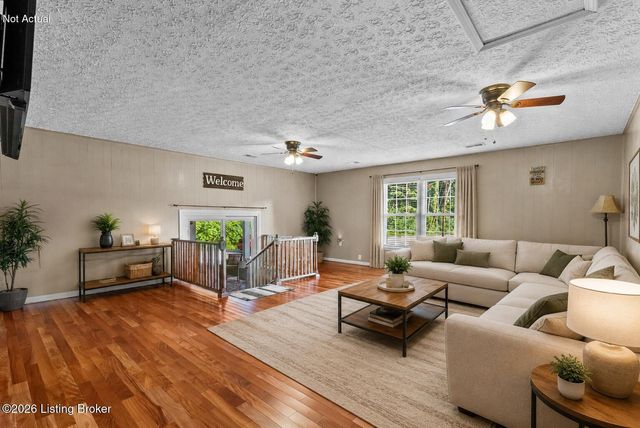 191 Briarway Dr, Mt Washington, KY 40047