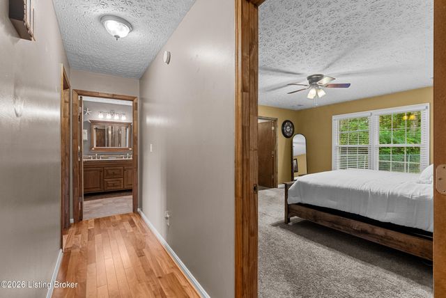 191 Briarway Dr, Mt Washington, KY 40047