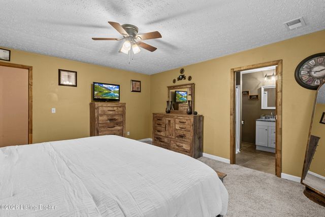 191 Briarway Dr, Mt Washington, KY 40047