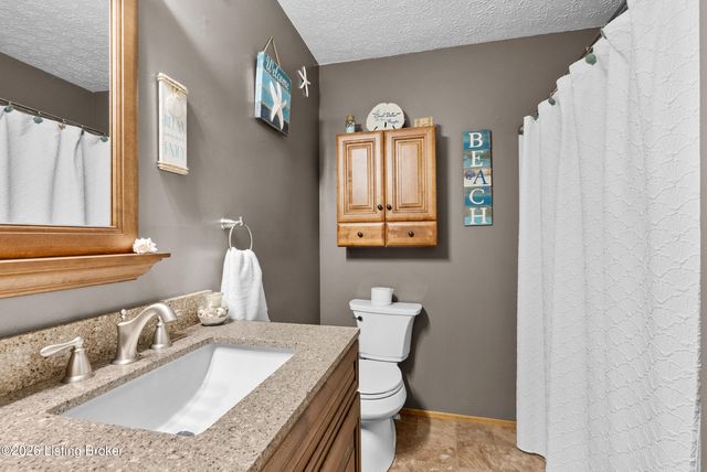 191 Briarway Dr, Mt Washington, KY 40047