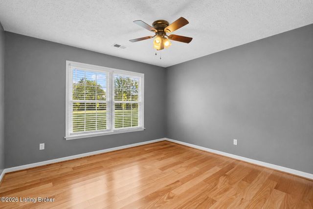 191 Briarway Dr, Mt Washington, KY 40047