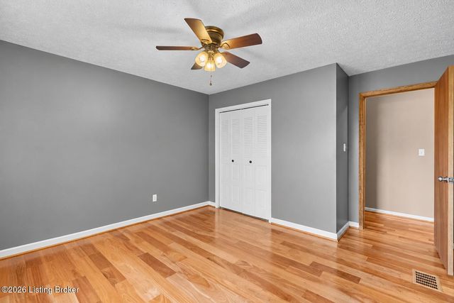 191 Briarway Dr, Mt Washington, KY 40047