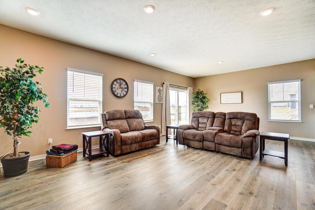 734 Leslie Drive, Plain City, OH 43064