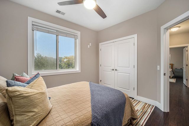 115 E Eighth Street 16, Traverse City, MI 49684