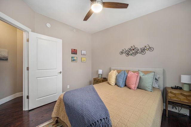 115 E Eighth Street 16, Traverse City, MI 49684