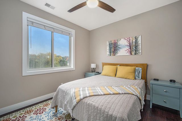 115 E Eighth Street 16, Traverse City, MI 49684