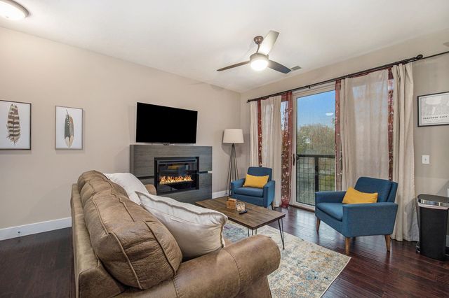 115 E Eighth Street 16, Traverse City, MI 49684