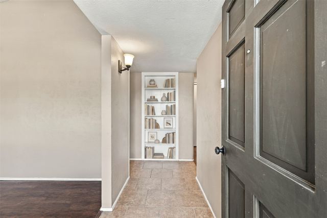 5149 Bartlett Drive, The Colony, TX 75056